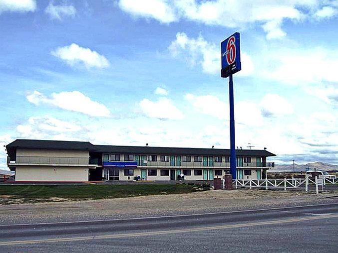 Motel 6 เวลส์ ภายนอก รูปภาพ